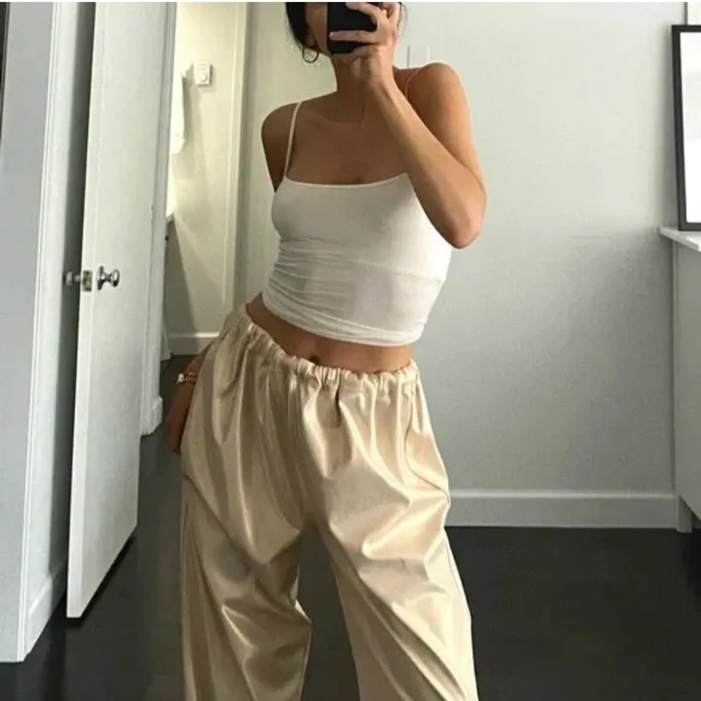 COPY - AEXAE metallic high rise wide leg trousers in gold size medium - Picture 5 of 9